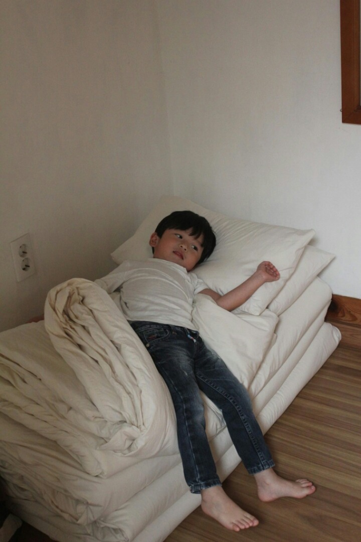 4살 생일을 맞아 한국으로 놀러온 대만쌍둥이 첼시와 제스퍼♡!! | 인스티즈