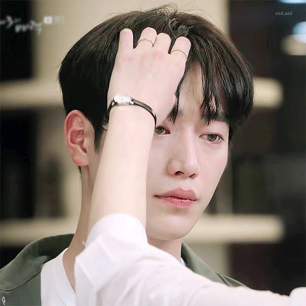 서강준 박보검 vs 박보검 서강준 골라보는 곱하기 글.gif | 인스티즈