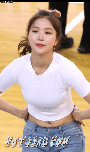 女아이돌뺨치는 치어리더 3탄.gif (ㅎㄷㄷ) | 인스티즈