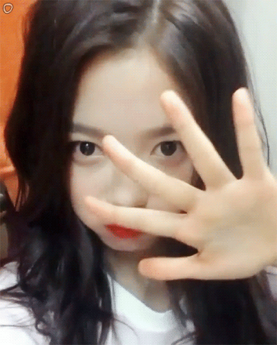 [김유정] 어릴때 모습 .jpg | 인스티즈