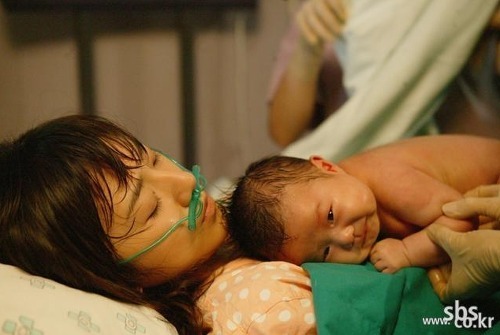 친딸을 계획적으로 자기 며느리로 맞은 시어머니가 나오는 막장 레전드 드라마.txt | 인스티즈