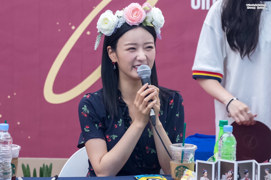 [에이핑크] 남극이라도 가고 싶은 마음이 들어서 보미 | 인스티즈