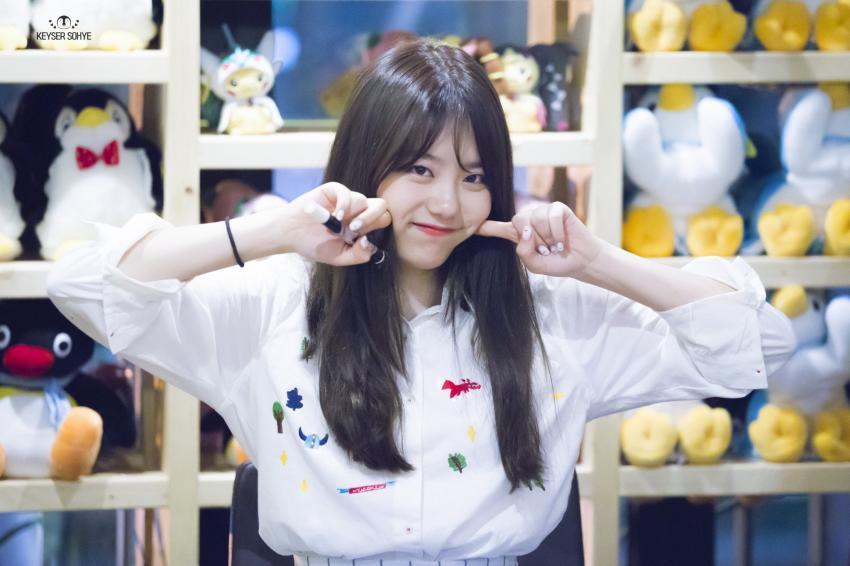 상당히 귀여운 99년생 연예인.gif | 인스티즈