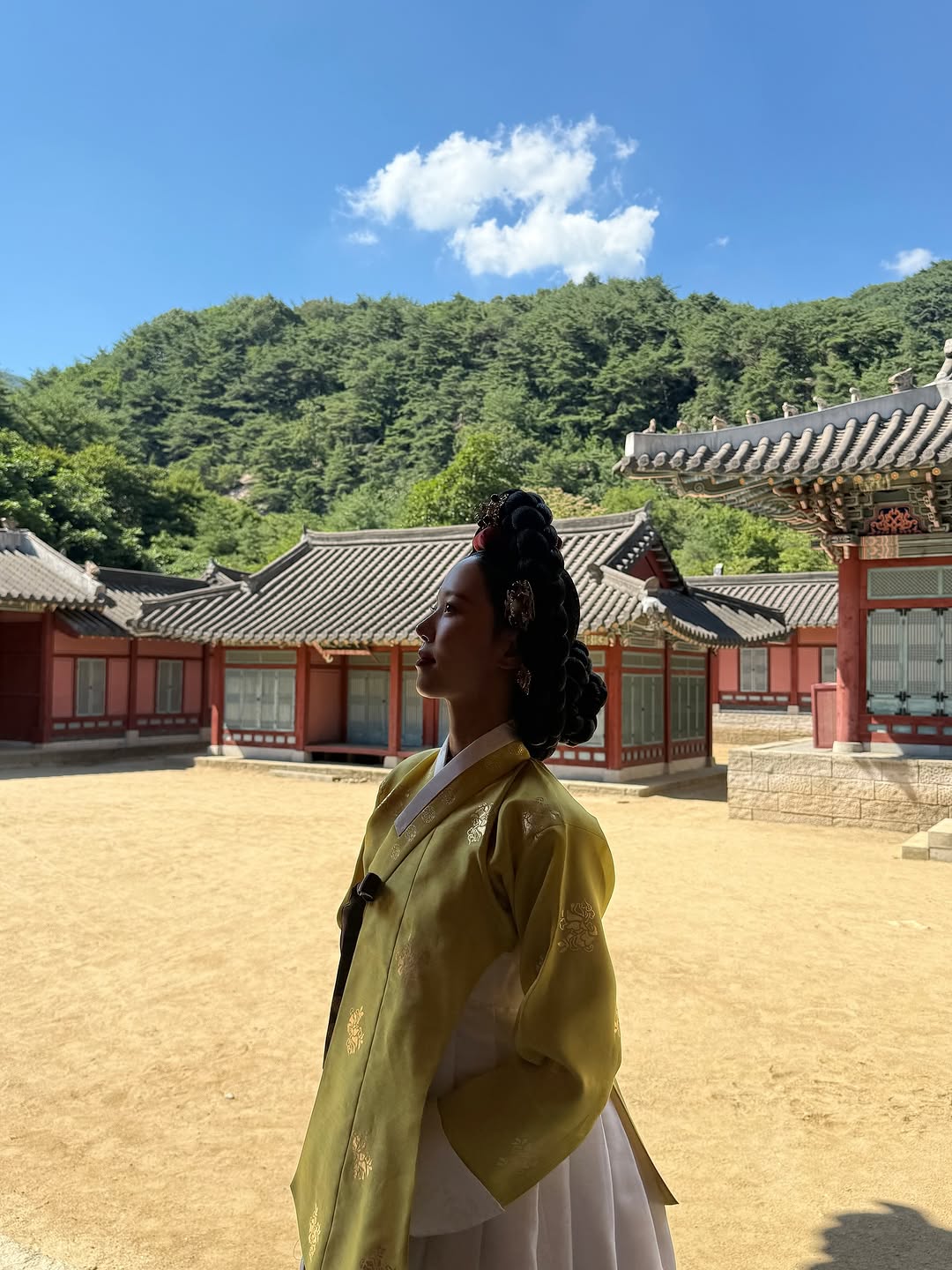 강한나가 연기한 강목주로 보는 '폭군의 셰프' 속 가채머리와 복식 | 인스티즈