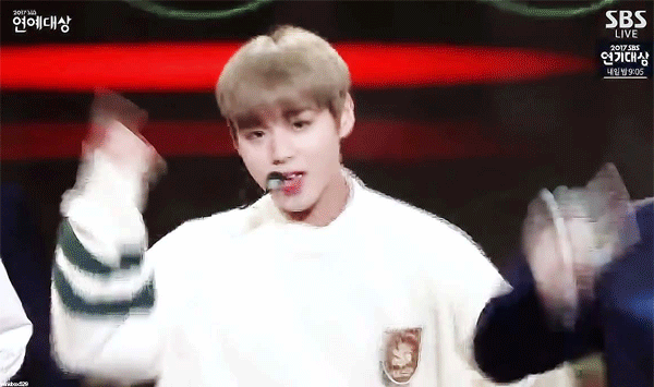 [워너원] 공식피셜이 아니라 지인피셜로 알게된 박지훈 다리 부상 | 인스티즈