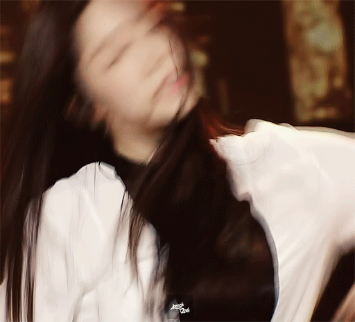 하얗고 청순한 여자.gif | 인스티즈