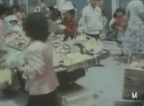 [영화택시운전사] 영화에 나오지 않은 위르겐 힌츠페터 기자의 뒷이야기.GIF | 인스티즈