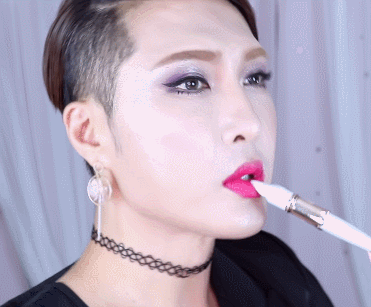 젠더리스라는 김기수의 제스쳐 (사탕 쯉쯉) | 인스티즈
