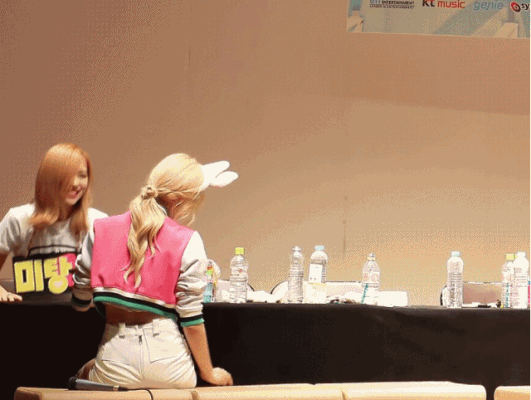 트와이스 사나 뒤태.gif | 인스티즈