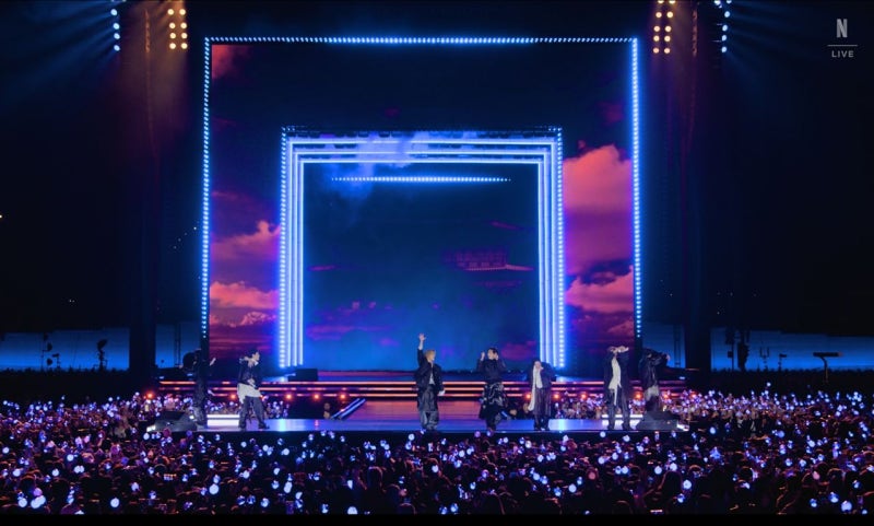 BTS는 선포했다. '보라, 누가 세상의 중심이지? | 인스티즈