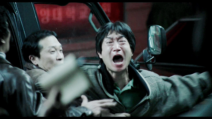 "내 새끼 와 못 가고있노...” 빡침과 분노를 일으키는 영화 속에서 울컥하게 만들었던 장면들 | 인스티즈