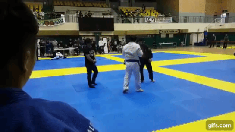 디시 헬스갤 일반인 최강자 ㄷㄷㄷ. gif | 인스티즈