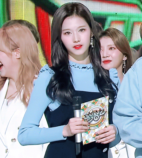 트와이스 사나 ㅎㅎ | 인스티즈