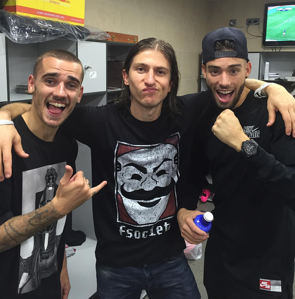 그리즈만을 닮은 가수 딘 | 인스티즈