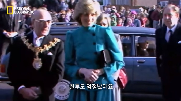찰스의 통통하단 말에 폭식증에 걸렸던 다이애나비 | 인스티즈