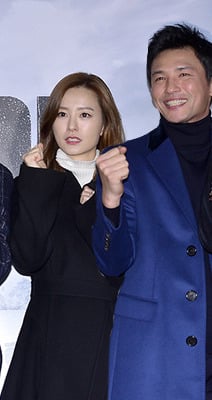 내릴수록 멘붕오는 남녀 연예인 손크기 비교짤.jpg | 인스티즈