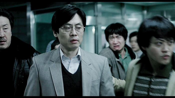 "내 새끼 와 못 가고있노...” 빡침과 분노를 일으키는 영화 속에서 울컥하게 만들었던 장면들 | 인스티즈