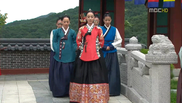 동이 한효주 박하선 이소연 한복 2 .gif | 인스티즈