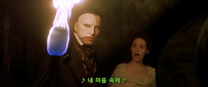 [오페라의유령] 팬텀과 라울을 휘두르는 크리스틴은 왜 희대의 양다리년이 되었을까? | 인스티즈