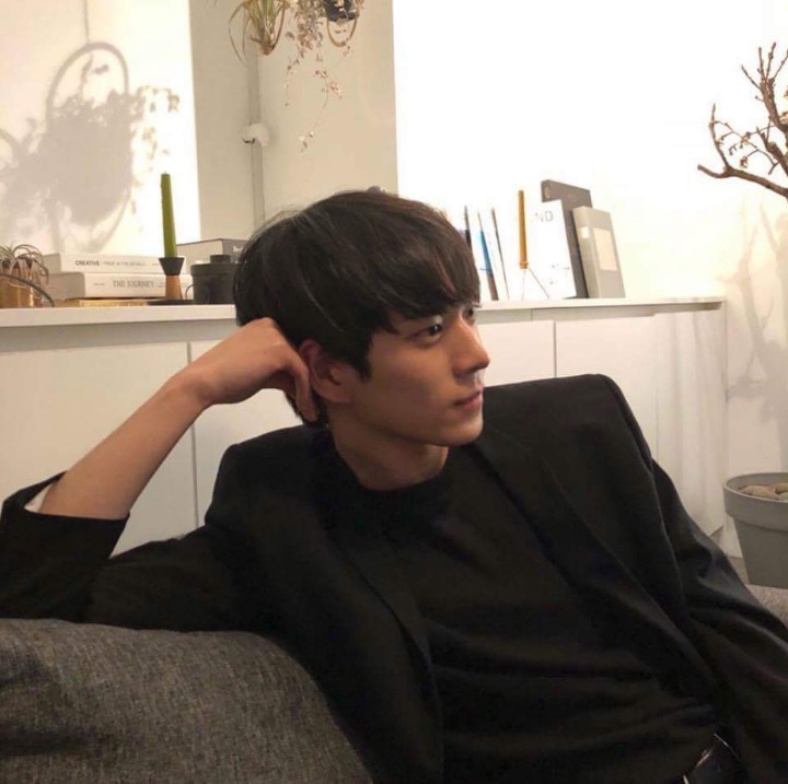 여자들이 매우 좋아하는 신인배우 김영대 | 인스티즈