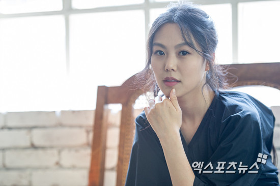 홍상수 감독과 김민희 나이차 실감.jpg | 인스티즈