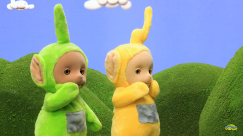 나비 쫓는 텔레토비.jpg (텔레토비 무서워하는 사람 주의) | 인스티즈