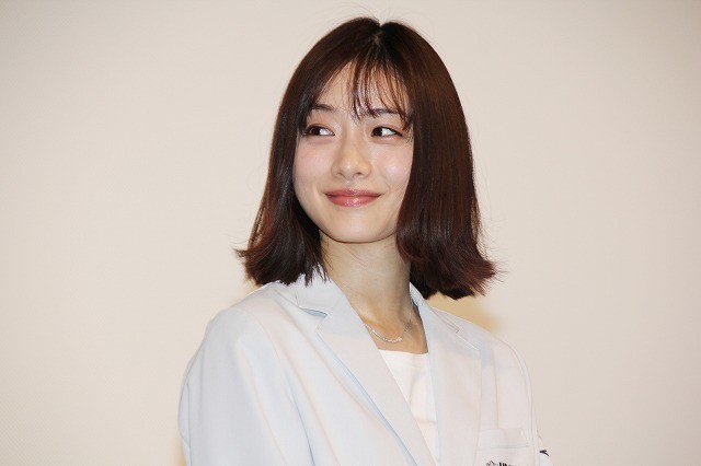 단발머리로 변신한 이시하라 사토미.jpg | 인스티즈