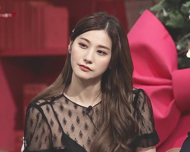 최근 미모 레전드 찍은 유인영.gif | 인스티즈