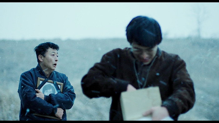 "내 새끼 와 못 가고있노...” 빡침과 분노를 일으키는 영화 속에서 울컥하게 만들었던 장면들 | 인스티즈