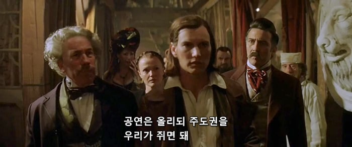 [오페라의유령] 팬텀과 라울을 휘두르는 크리스틴은 왜 희대의 양다리년이 되었을까? | 인스티즈