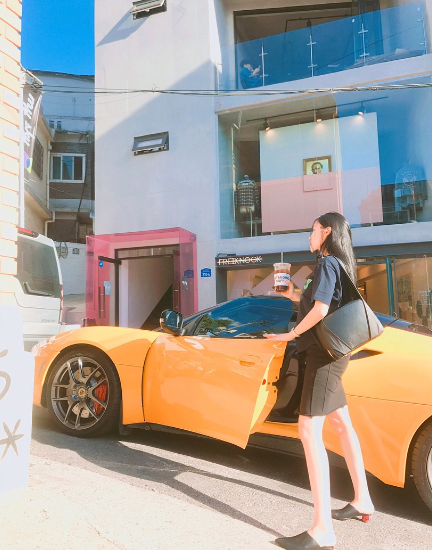 여자아이돌들이 타고 다니는 차.jpg | 인스티즈