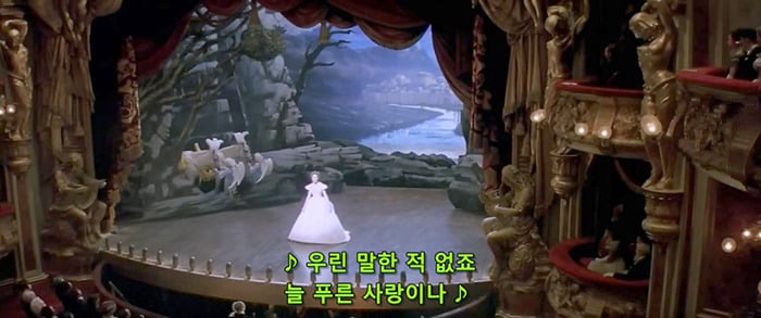 [오페라의유령] 팬텀과 라울을 휘두르는 크리스틴은 왜 희대의 양다리년이 되었을까? | 인스티즈