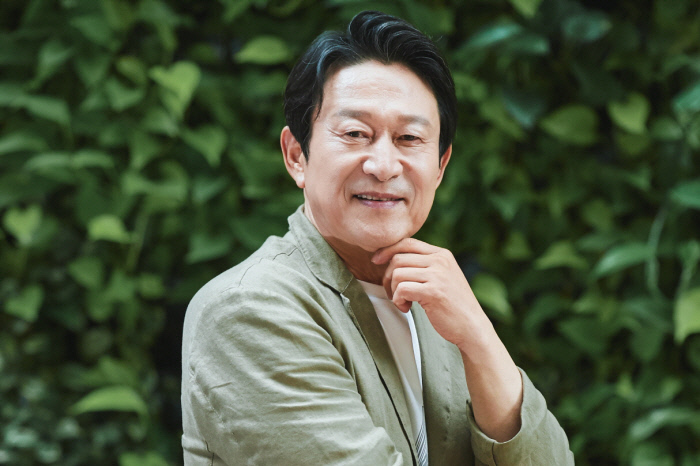드라마나 영화 속 노안 설정은 대부분 알못 설정임 | 인스티즈