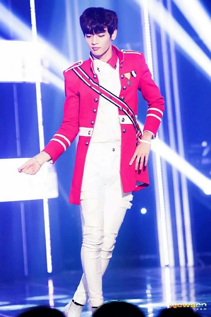 불호가 거의 없는 남자아이돌 의상 甲 | 인스티즈