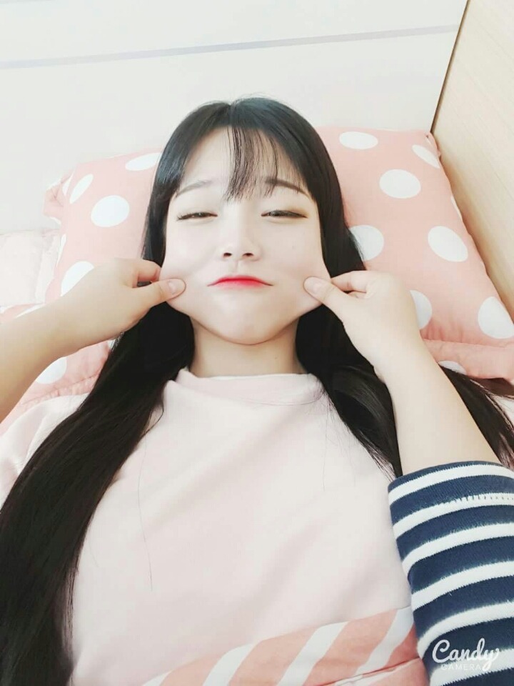 여자친구가 볼살을 빼면 안 되는 이유 | 인스티즈