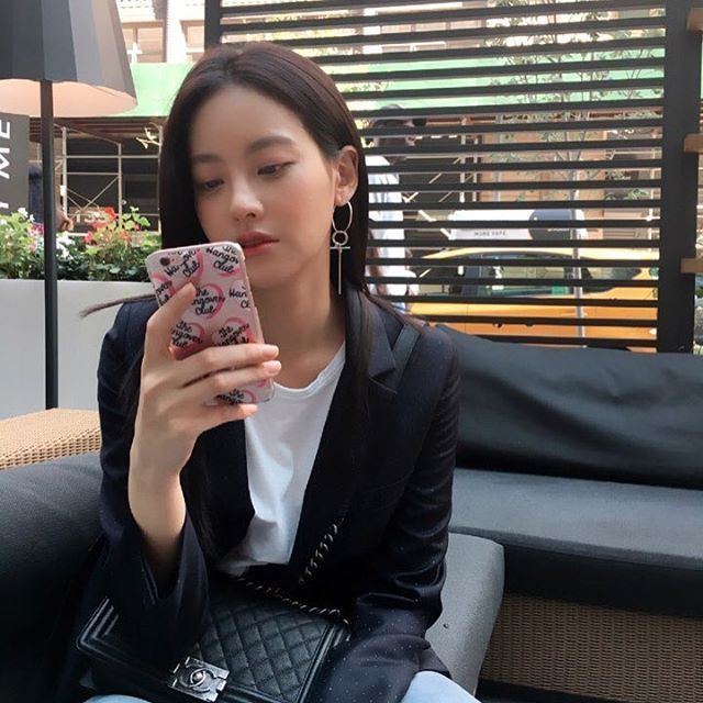 카톡하면 잘 씹을 것 같은 여자 연예인은? | 인스티즈