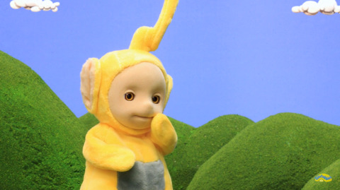 나비 쫓는 텔레토비.jpg (텔레토비 무서워하는 사람 주의) | 인스티즈