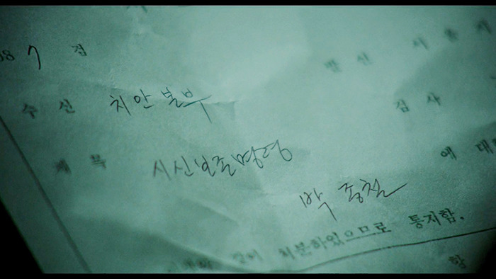 "내 새끼 와 못 가고있노...” 빡침과 분노를 일으키는 영화 속에서 울컥하게 만들었던 장면들 | 인스티즈