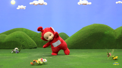 나비 쫓는 텔레토비.jpg (텔레토비 무서워하는 사람 주의) | 인스티즈