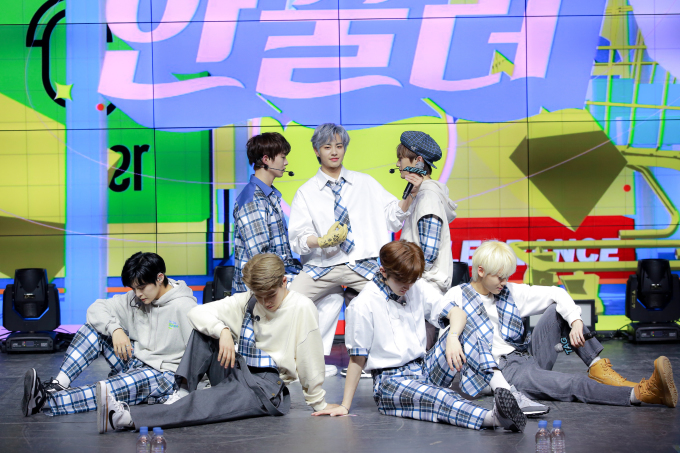 [아이돌이야기] '비' 가 밀어주는 신인 싸이퍼... 왜 안될까? | 인스티즈