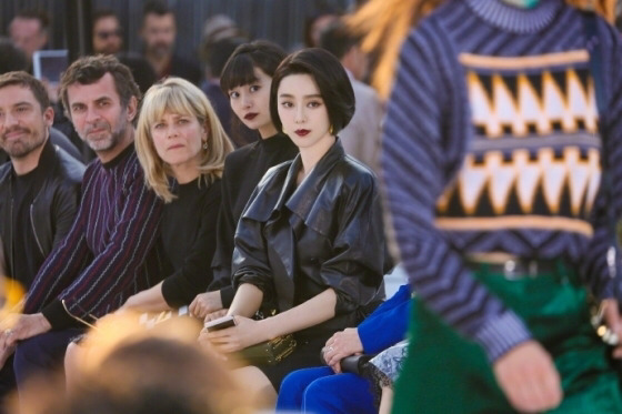 판빙빙이 얼마나 화려하게 생겼는지 실감나게 해주는 사진들(feat.서양인).jpg | 인스티즈