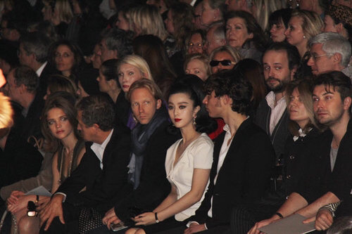 판빙빙이 얼마나 화려하게 생겼는지 실감나게 해주는 사진들(feat.서양인).jpg | 인스티즈