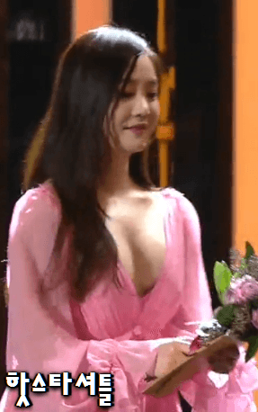 이유비 시상식 레전드.JPGIF | 인스티즈