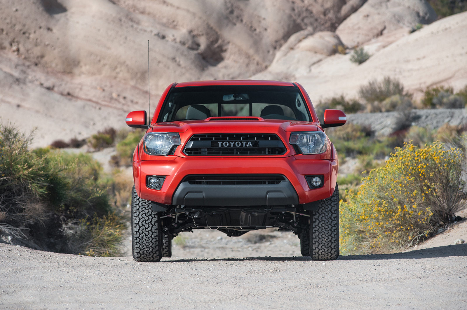 쉐보레 콜로라도 vs 닛산 프론티어 vs 토요타 타코마 | 인스티즈