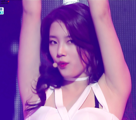 수지 겨드랑이 움짤 모음 ......... gif | 인스티즈