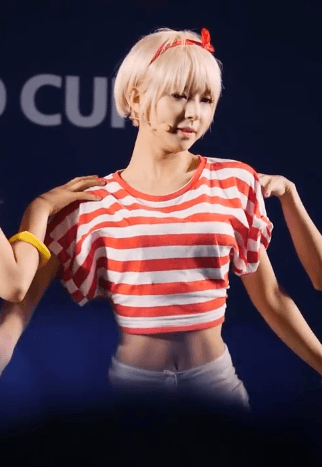 AOA초아 섹시한 짧은치마 시절.gif | 인스티즈