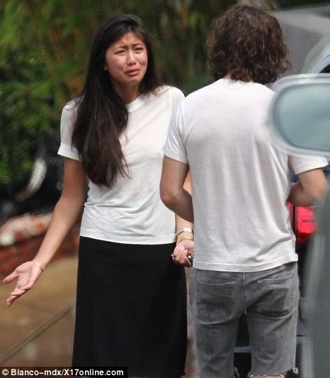 베드신을 실제로 찍는 감독 영화에 출연한 배우와 말리는 여친 | 인스티즈