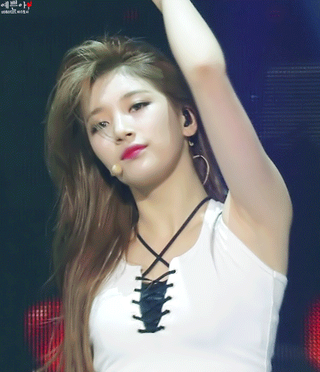 수지 겨드랑이 움짤 모음 ......... gif | 인스티즈