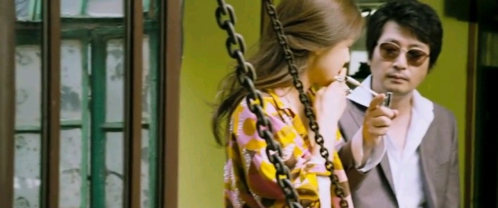 국내 영화 속 담배 피우는 씬에서 자주 봤을 맑은 소리를 내는 라이터 | 인스티즈