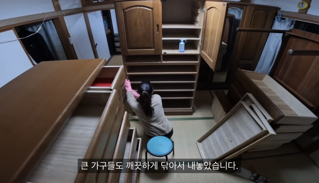 28년 넘게 정리안한 맥시멀리스트 부모님 집 4년에 걸쳐 정리한 딸 | 인스티즈